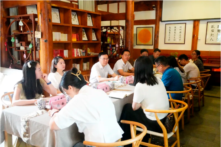 我校领导赴阆中市开展“访企拓岗”专项行动