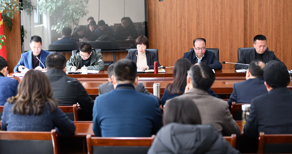 南充文化旅游职业学院召开党委（扩大）会 传达学习贯彻上级会议精神
