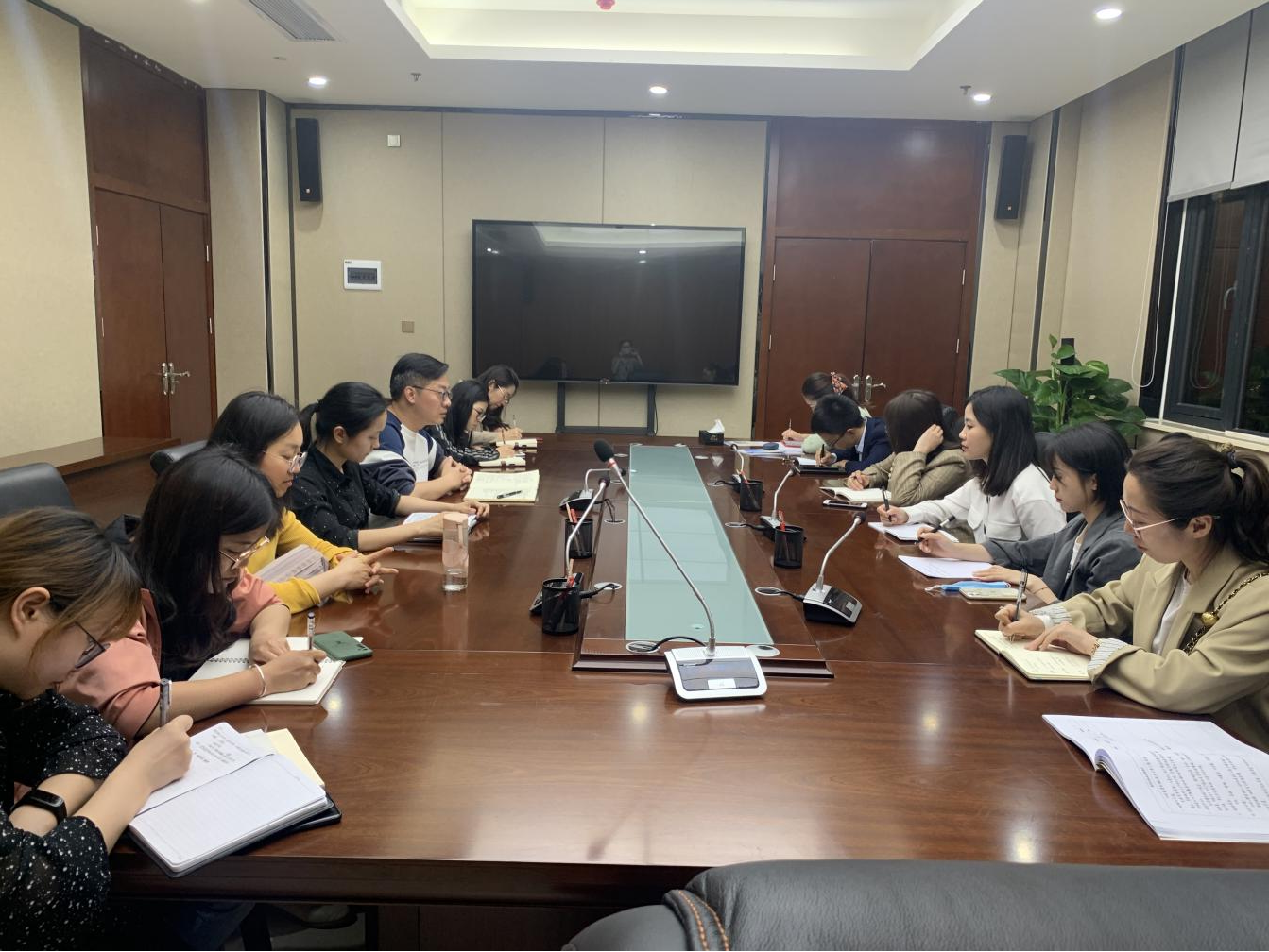 旅游系召开安全工作专题会