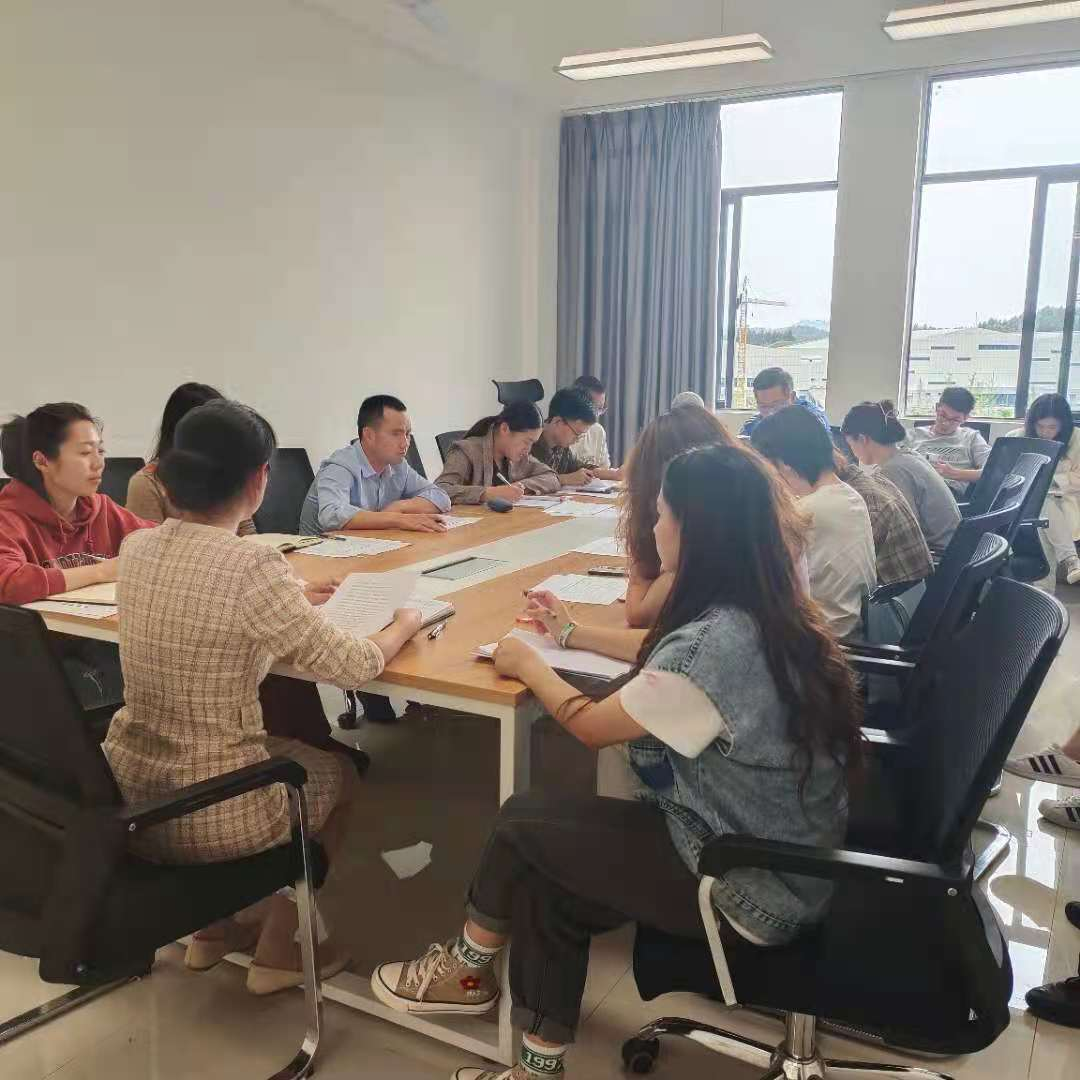 旅游系期中教学检查座谈会
