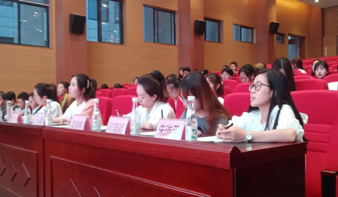 旅游系举办“党史我来讲 红色照我心”演讲比赛初赛
