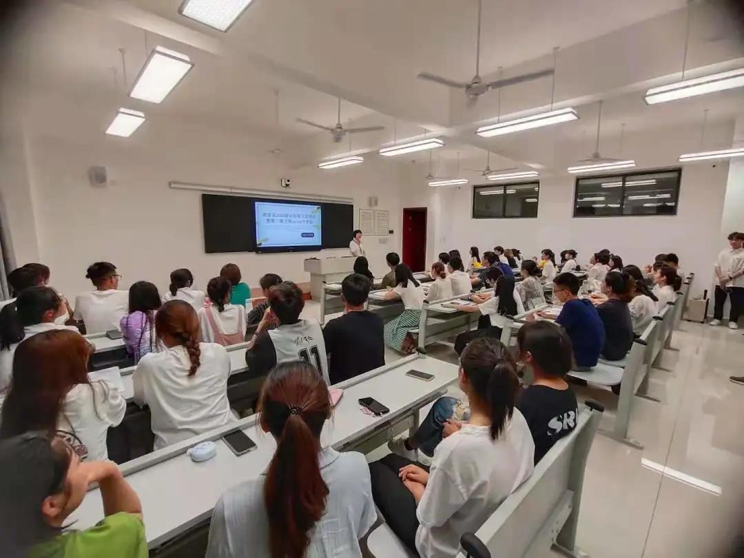 转发：我系举行2020级学生认知实习总结会 暨第二期文旅Salon分享会 