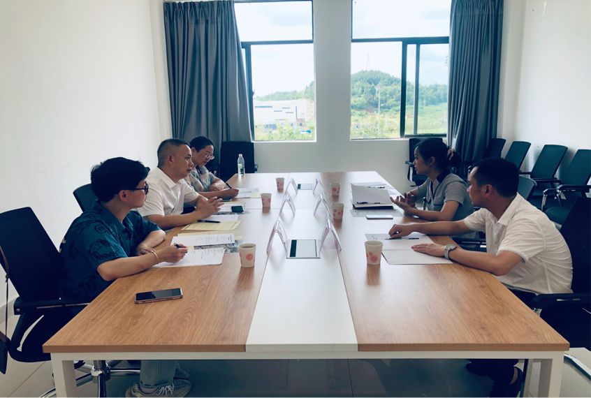 雅安职业技术学院经济与管理学院胡祥昌院长一行来我系考察交流