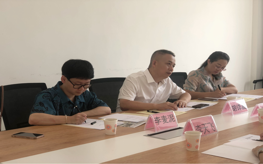 雅安职业技术学院经济与管理学院胡祥昌院长一行来我系考察交流